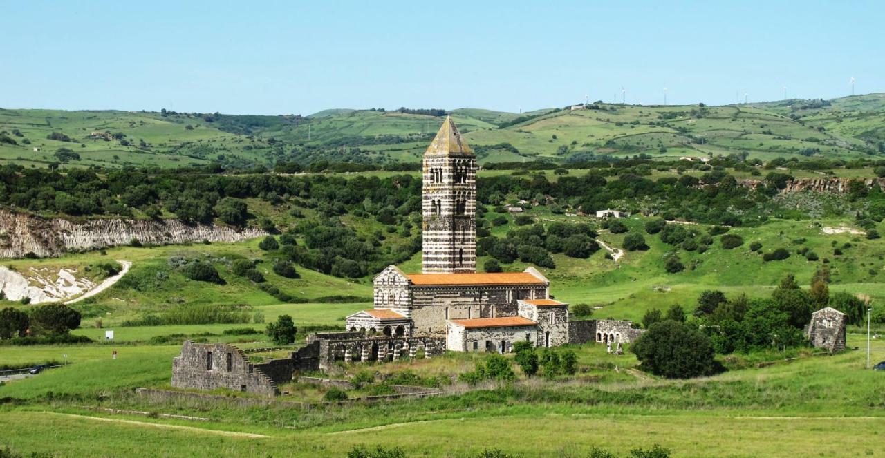 La Casa Del Viaggiatore Codrongianos Eksteriør billede